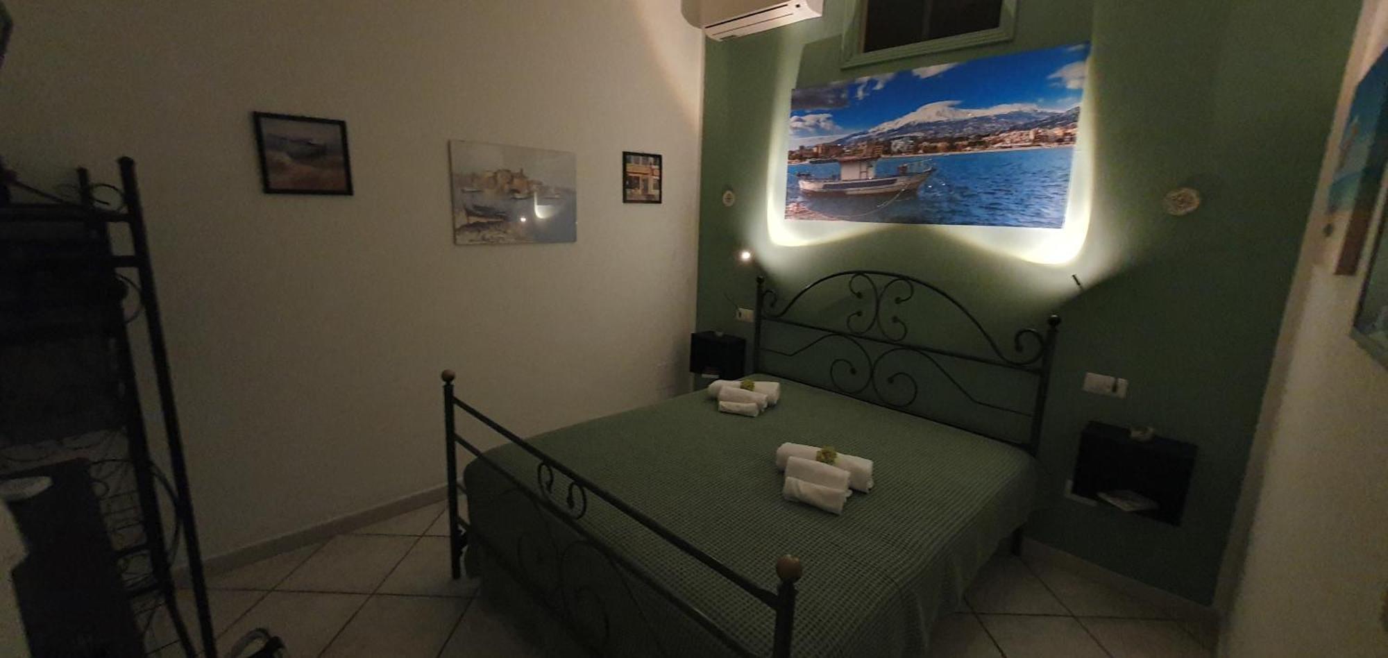 Tony & Doris Home จีอาร์ดีนี นักซอส ภายนอก รูปภาพ